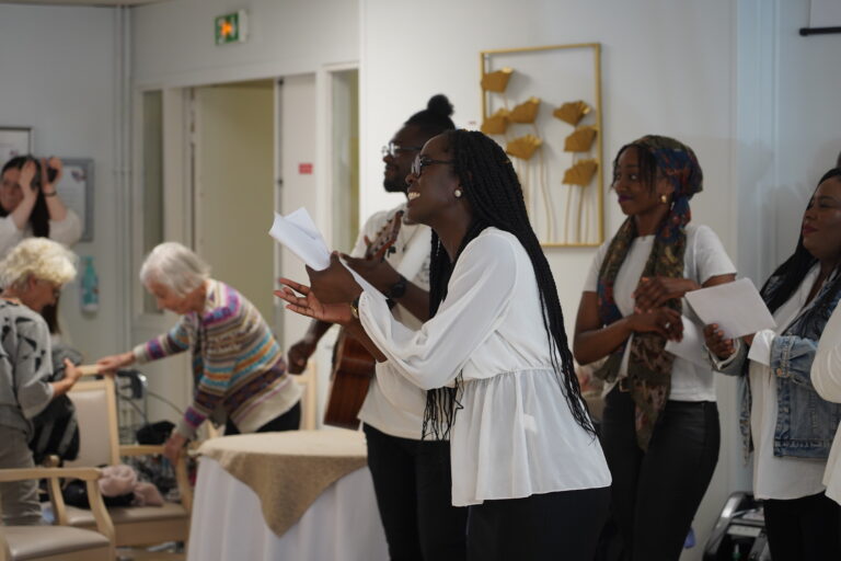 Une journée de chants et de joie à l&rsquo;EHPAD Les Lilas